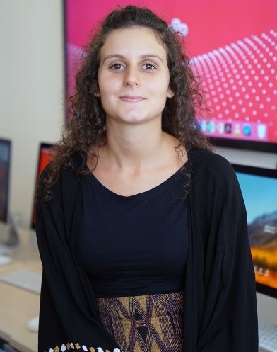 Journaliste italienne basée à Paris